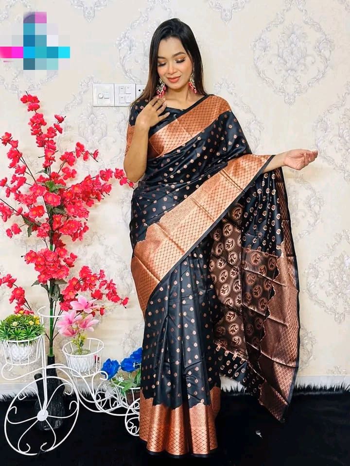 Black katan saree combo — image 3