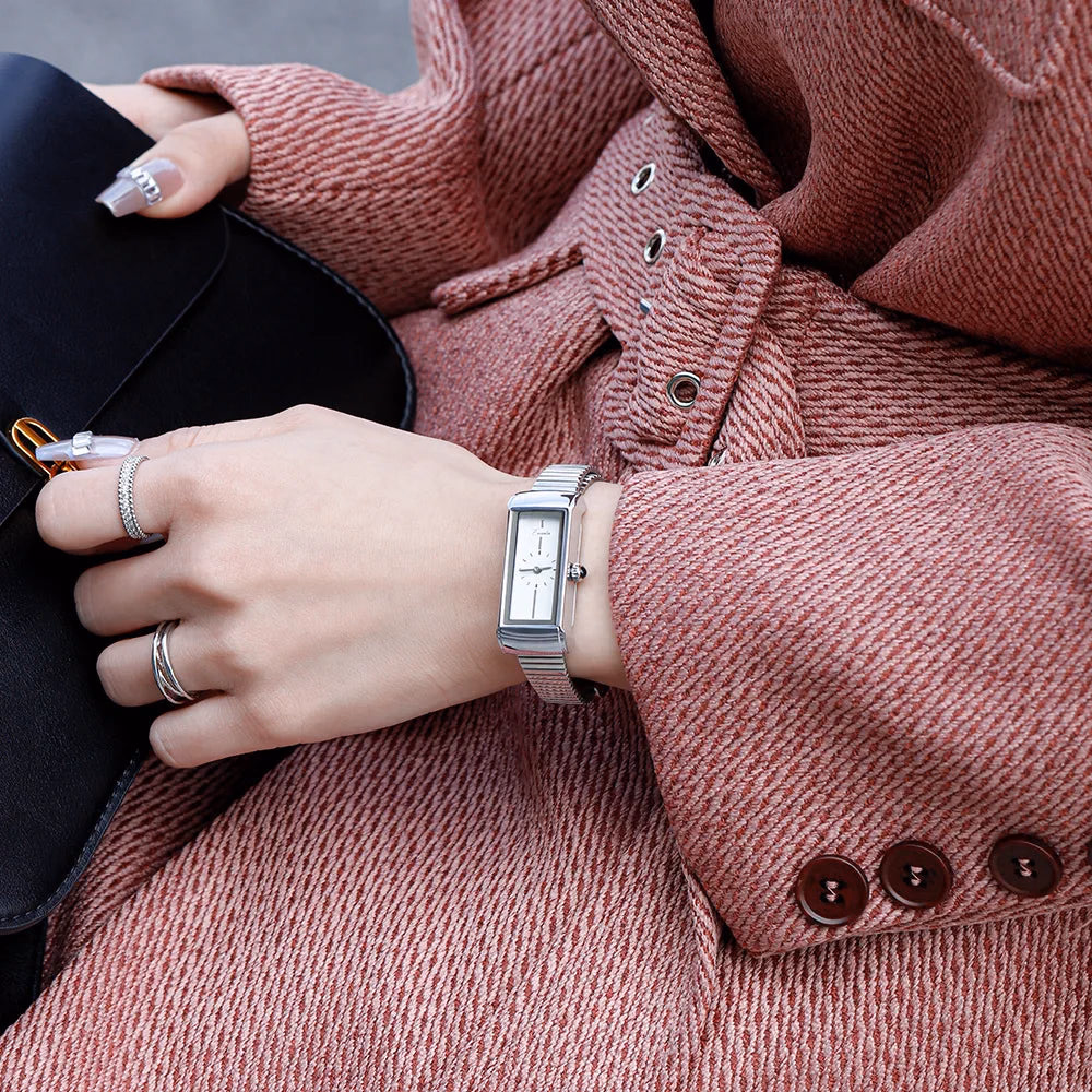 Elegant Gold Ladies' Watch with Narrow Strap — image 3