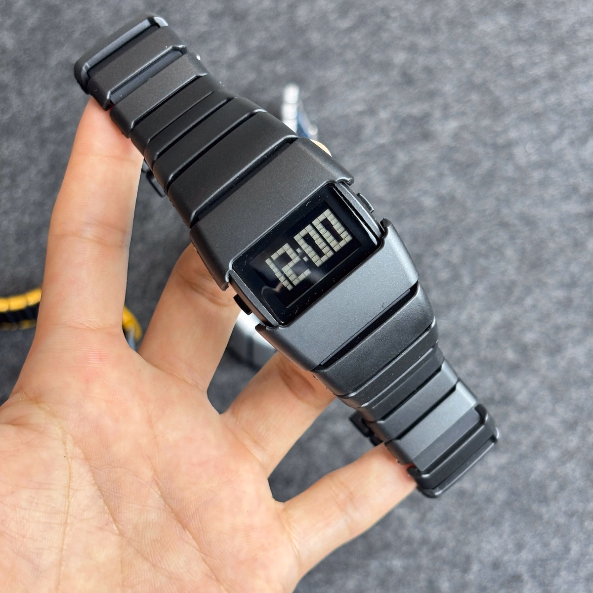 Men's Retro Y2K Block Digital Display Square Watch — image 2