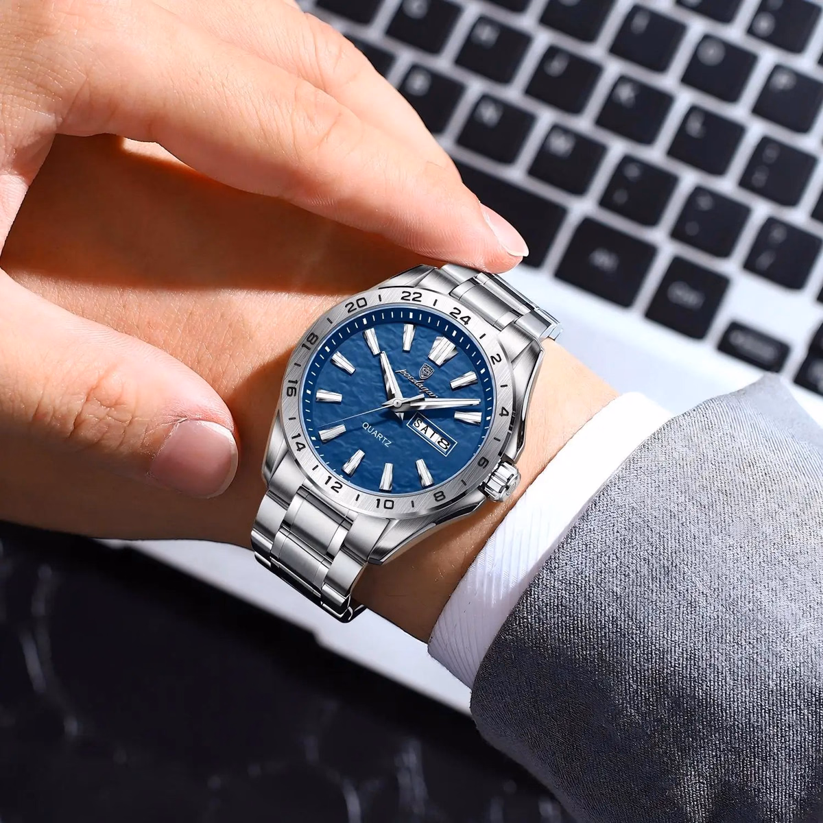 Poedagar Men's Dual Calendar Luminous Watch — image 5