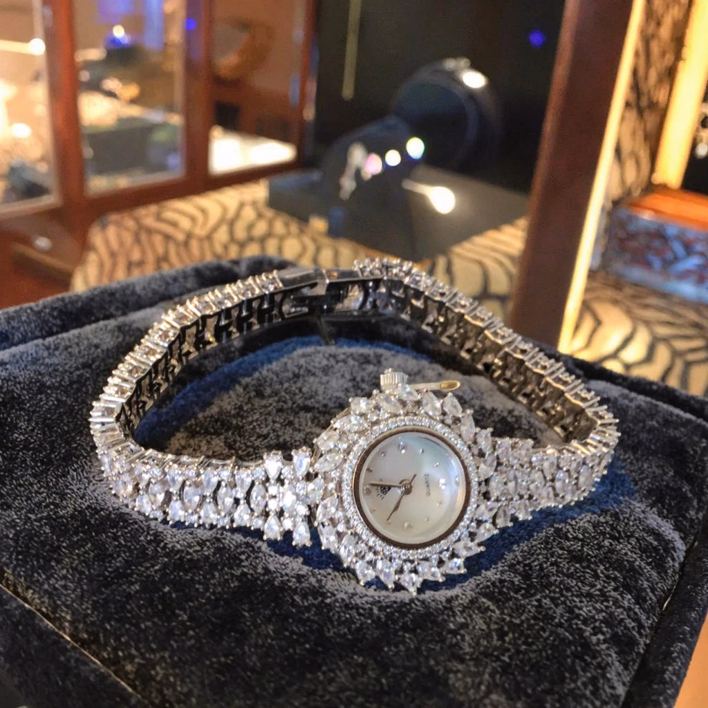 Elegant Zircon Quartz Women's Watch with LED & Steel Band — image 6