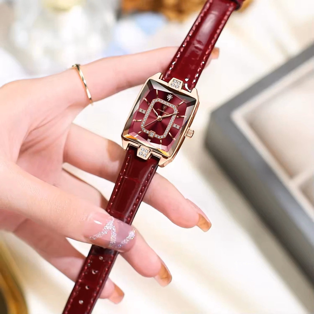 Poedagar 785 Luxury Diamond Leather Women's Watch — image 2