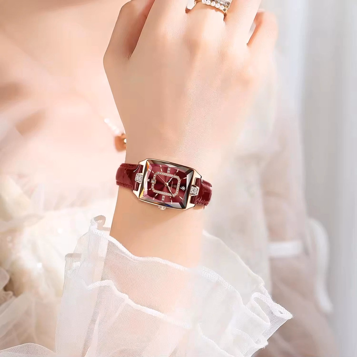 Poedagar 785 Luxury Diamond Leather Women's Watch — image 5