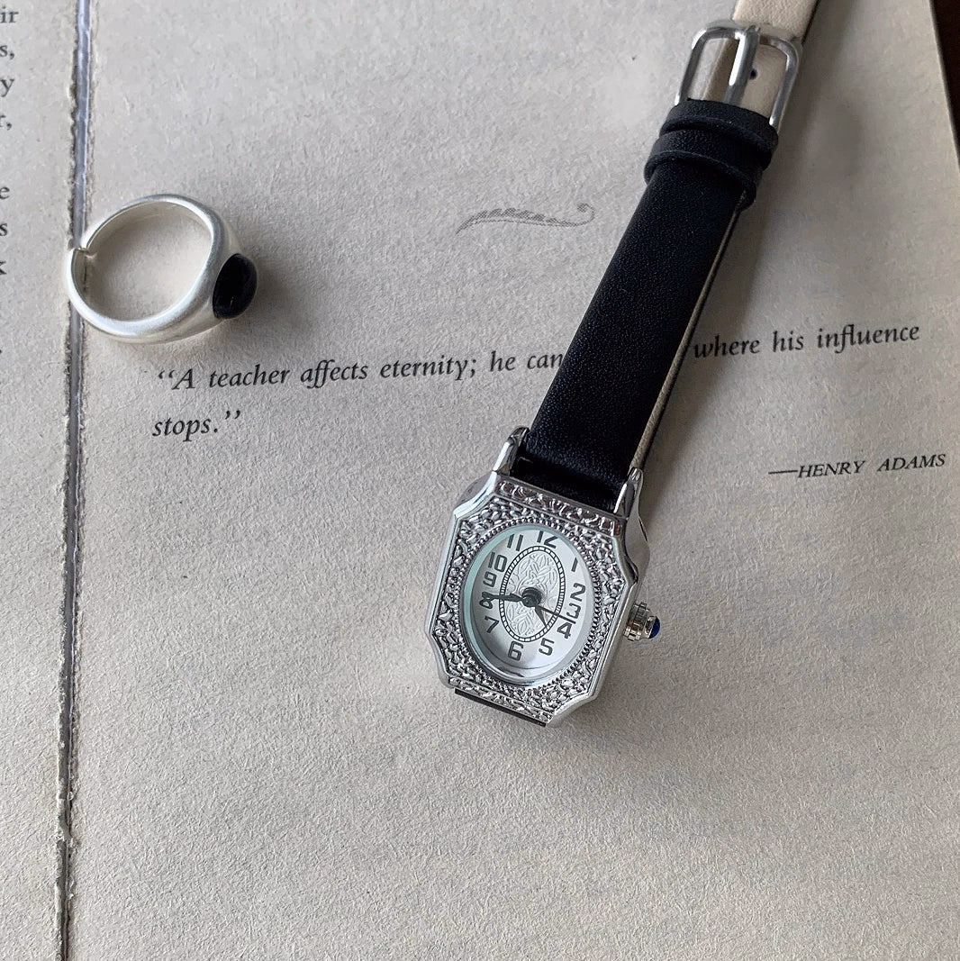 IEKE Vintage Engraved Quartz Ladies Watch — image 7