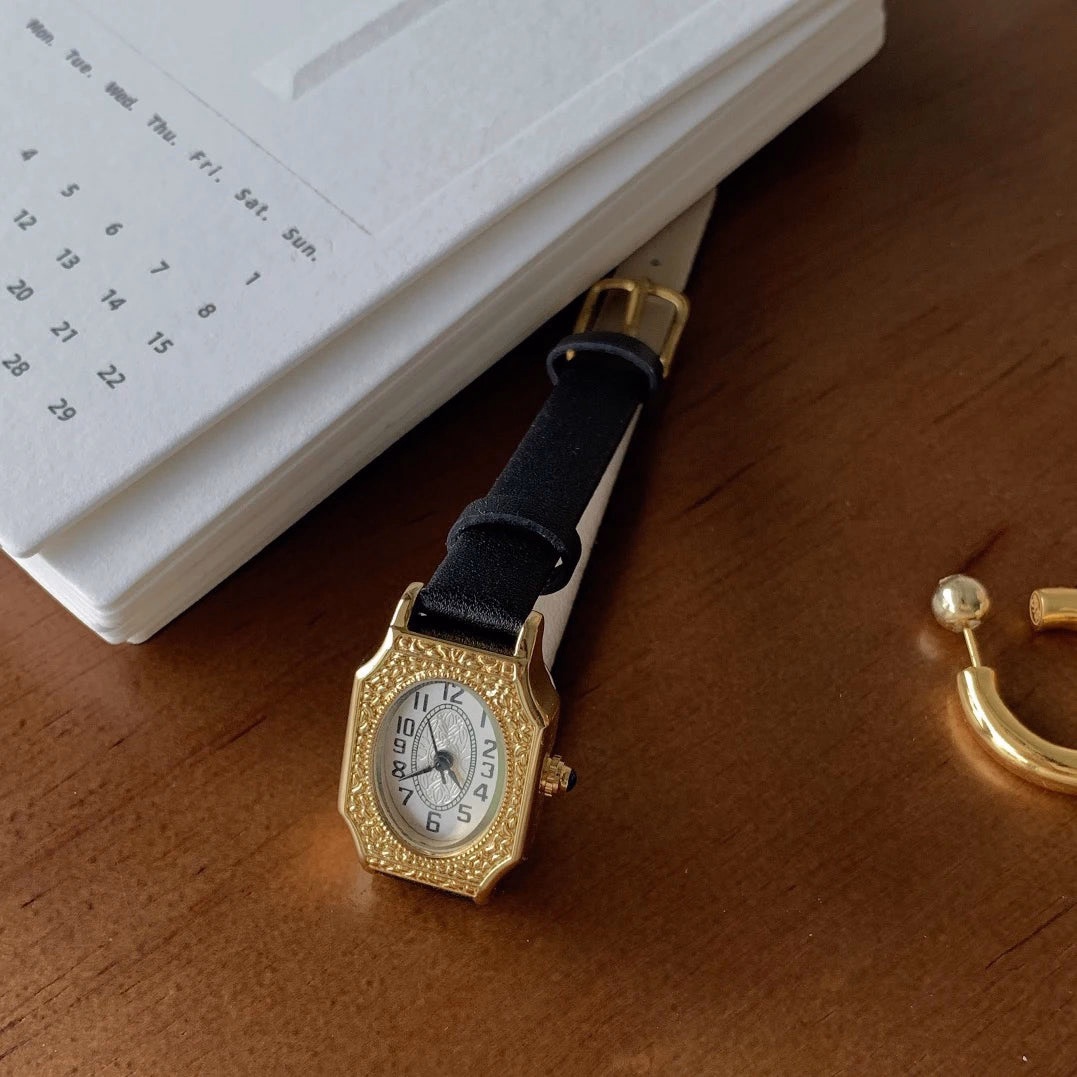 IEKE Vintage Engraved Quartz Ladies Watch — image 8