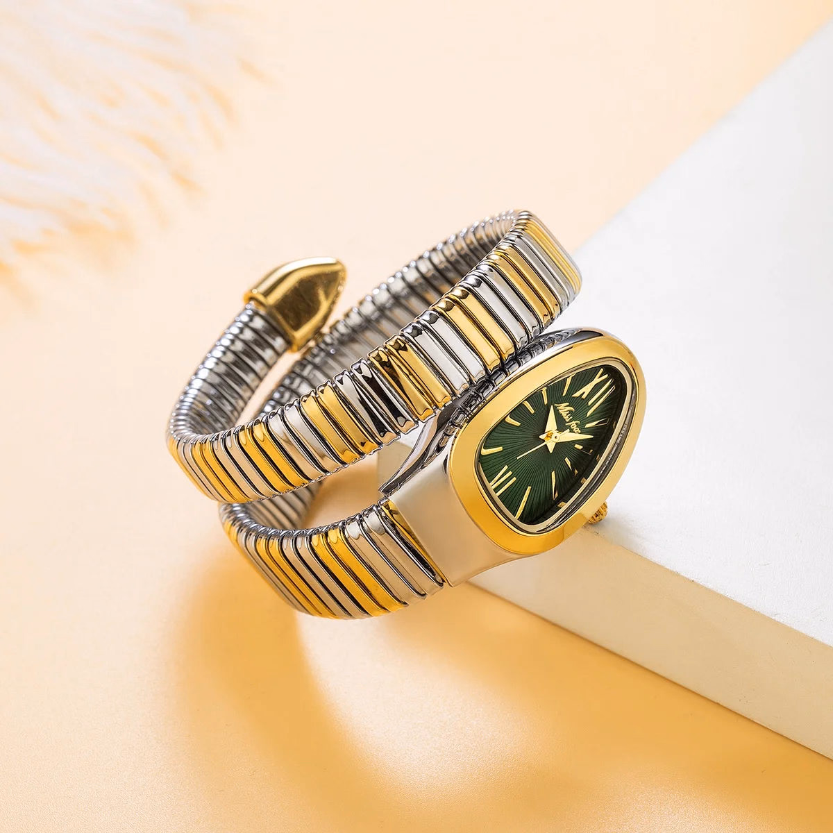 Luxury Snake-Shaped Quartz Watch for Women — image 3