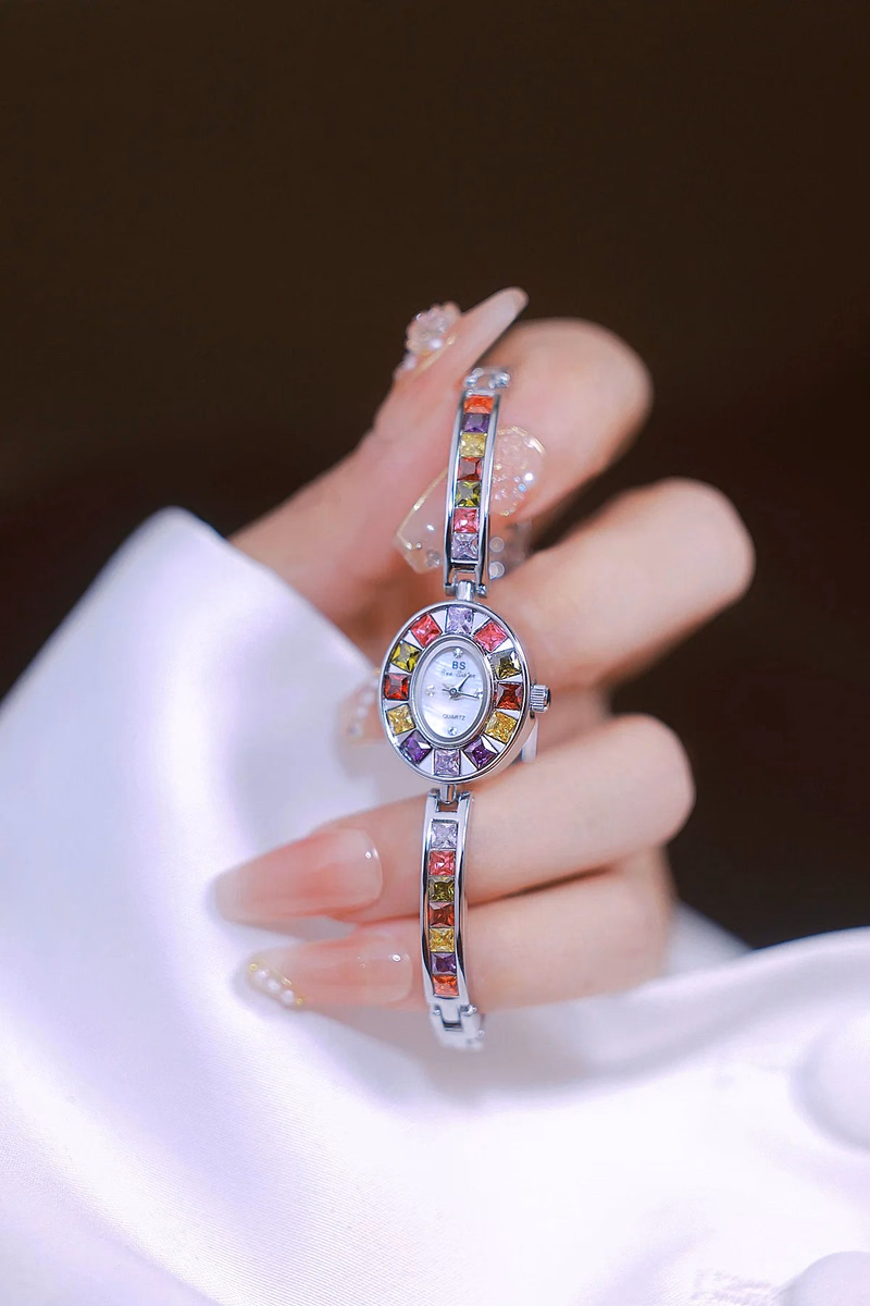 Elegant Luxury Zircon Quartz Watch for Women — image 5