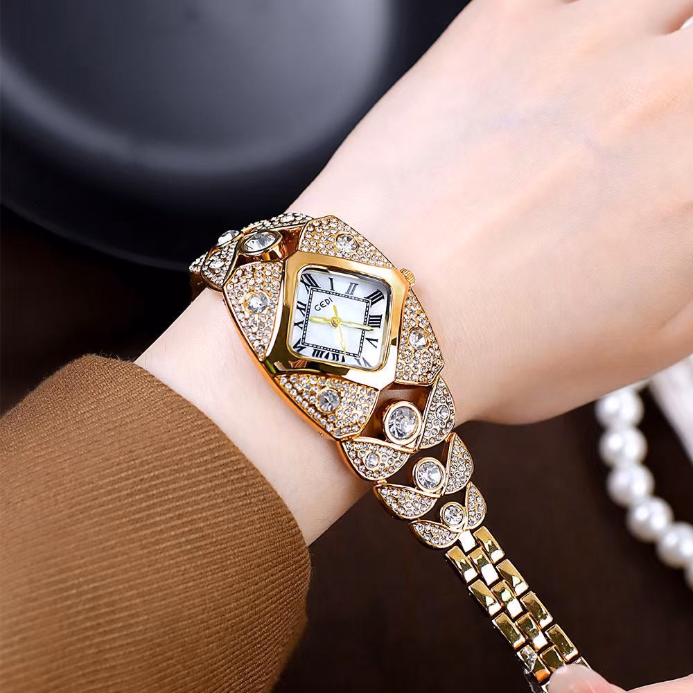 Elegant Square Watch for Modern Ladies — image 4