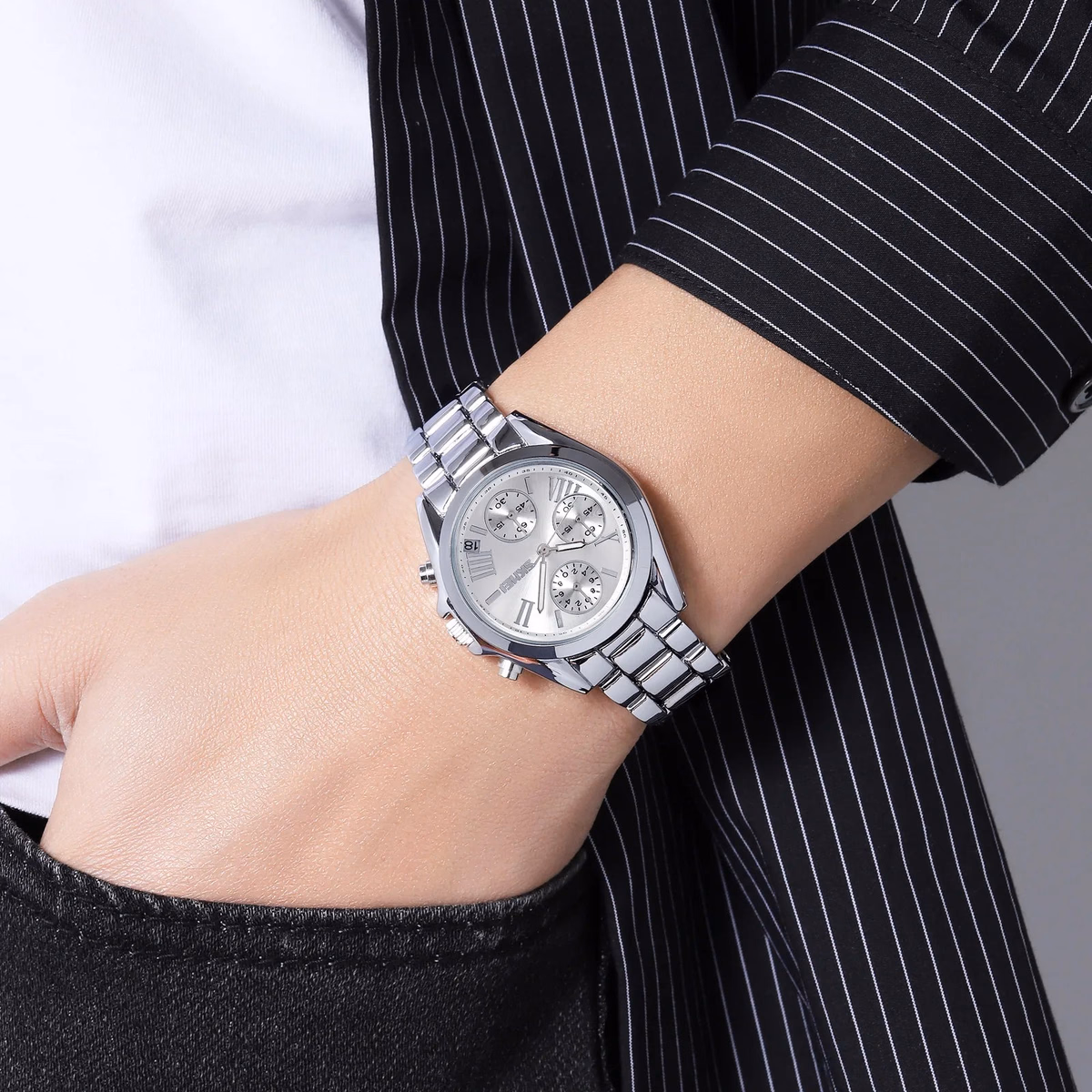 Men's Waterproof Quartz Watch - Elegant & Durable — image 2